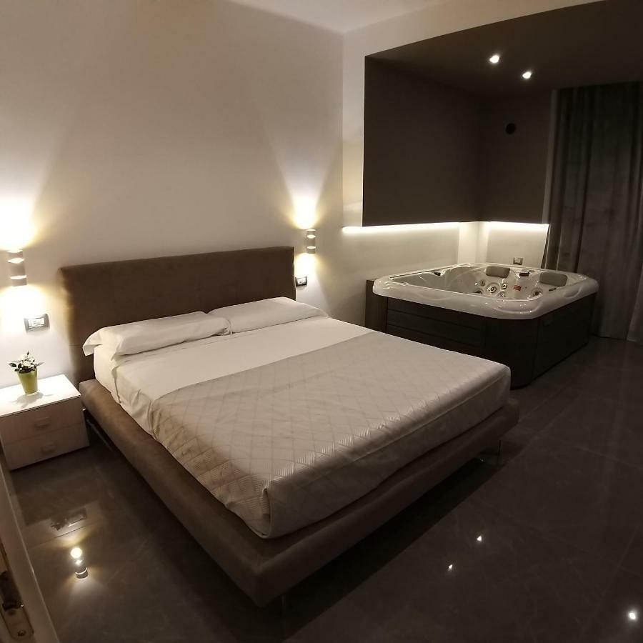 בארי B&B La Rosa Felice מראה חיצוני תמונה